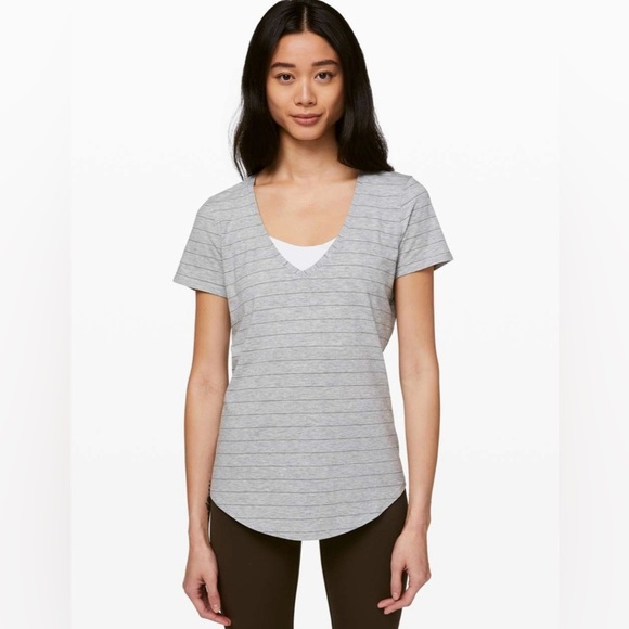 Lululemon Love Tee V Neck - Picture 7 of 11